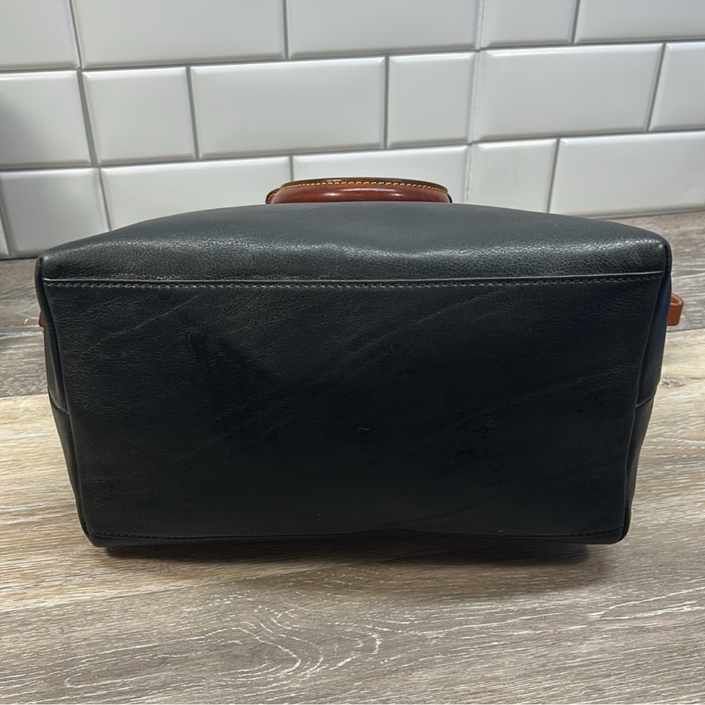 Dooney and Bourke Genuine Florentine Vacchetta Leather Satchel in GUC! - Picture 3 of 15
